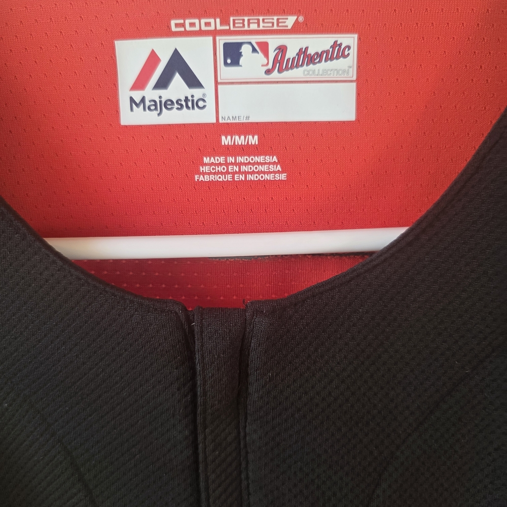 Majestic Authentic Miami Marlins Black On-Field Jersey Mens Medium Like New - Picture 2 of 9